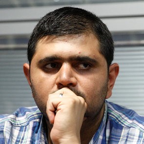 مهدیار عقابی