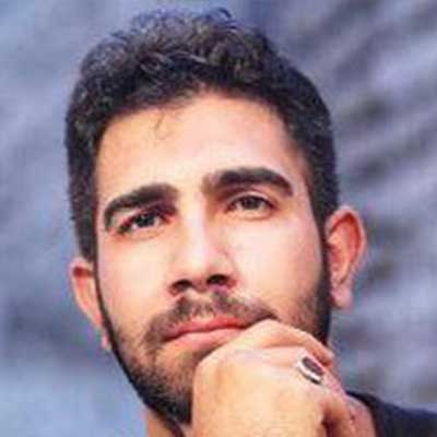 مهدی لارویی