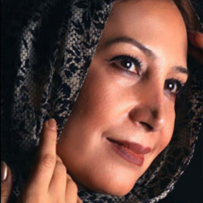 نرگس فولادوند