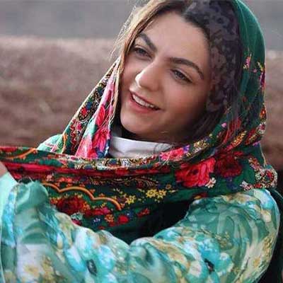 شقایق فتاحی