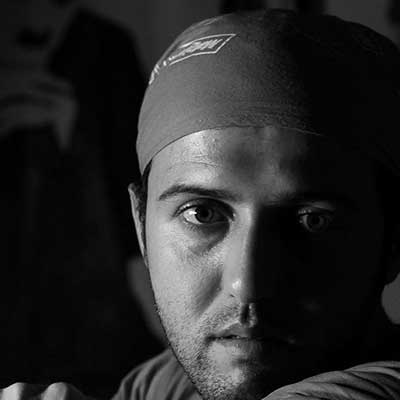 وریا گلزاریان