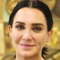 سلاف فواخرجی