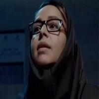 نیلوفر یمینی