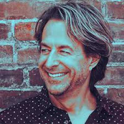 میخائل دانا