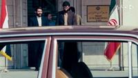 ایستاده در غبار-gallery_1